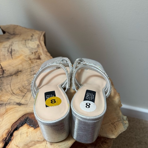 Jones New York Silver Sparkly Heels - Picture 7 of 8